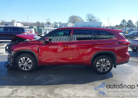 2021 Toyota Highlander Xle из США, поврежденный, VIN 5TDGZRBHXMS540972